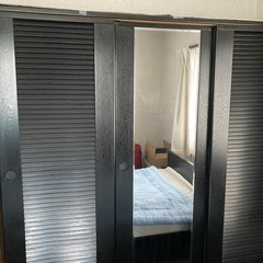 桐のキャビネット