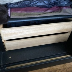 桐のキャビネット