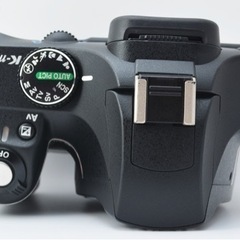 S数約1900回●初心者向け●Wi-Fi転送●超望遠付き●ペンタックス K-m 1ヶ月動作補償あり！ 安心のゆうパック代引き発送！ 送料、代引き手数料無料！ S数約1900回○初心者向け○Wi-Fi転送○超望遠付き