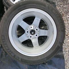 ワーゲントゥーラン純正アルミホイール付きスタッドレスタイヤ 205-55-R16