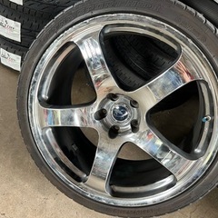 ヨコハマタイヤ製20インチアルミホイール