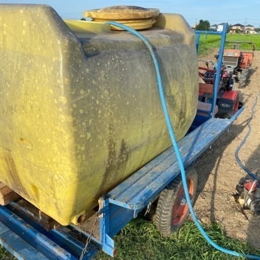 ローリータンク 1100L 中古 土木 農業 給水 貯水 動噴 消毒 防除 除草 液体 運搬 薬剤 薬液 ポリタンク ローリー タンク
