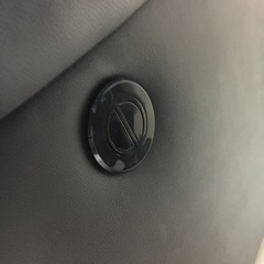 値下げしました！　電動リクライニングソファ　三人掛け