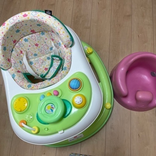 ベビーウォーカー　歩行器　おもちゃ付き