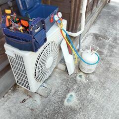 エアコンガス充填、水漏れ作業