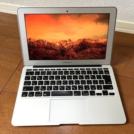 MacBook Air【純正のアダプタ付属】