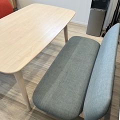 ニトリ　ダイニングテーブル4点セット　4人掛け