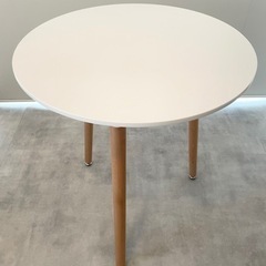丸テーブル　ホワイト　直径60cm  高さ約70cm