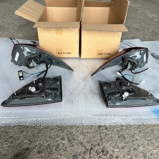 RX450h 社外テールランプ  中古