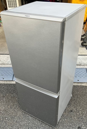 【RKGRE-958】特価！アクア/AQUA/126L 2ドア冷凍冷蔵庫/AQR-13G(S)/中古品/2018年製/当社より近隣無料配達！