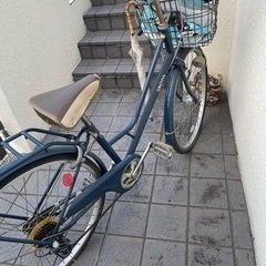 7〜8年前の年季もの自転車です