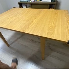 ダイニングテーブル 伸縮 木製 おしゃれ　あげます。