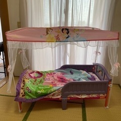 【ネット決済】【値下げ】プリンセス　天蓋付き　幼児用ベッド