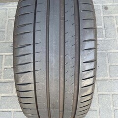255/40 ZR 18   ミシュラン   PILOT SPORT 4