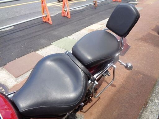 NO.4418 ドラッグスター４００クラシック (DRAGSTAR)　空冷４サイクルＶツインエンジン　バックレスト＆エンジンガード付　レッド＆ブラウン　　☆彡 NO.4418 ドラッグスター400クラシック (DRAGSTAR) 空冷4サイクルV