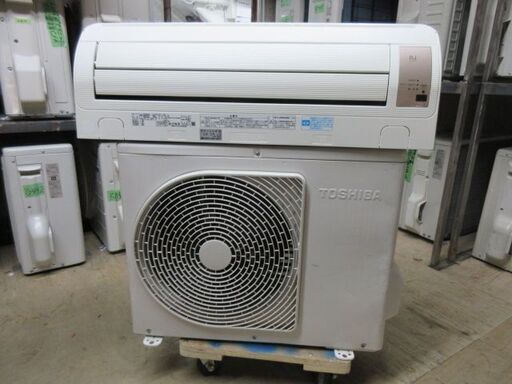 K03471　東芝　 中古エアコン　主に6畳用　冷房能力　2.2KW ／ 暖房能力　2.2KW