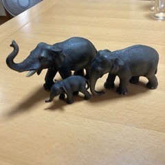 リアルフィギュア  象の家族