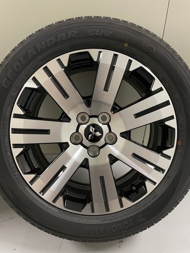 ミツビシ デリカD5 後期純正アルミホイール 18インチ×7.0 +38 5H 114.3 ヨコハマ ジオランダー SUV G055E 225/55R18