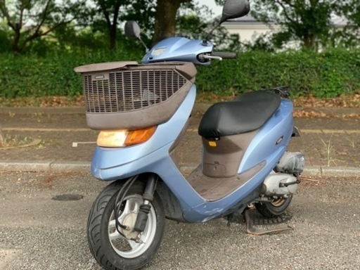 購入者決まりました送料無料も タイヤ前後新品 ホンダ ディオ 原付 低燃費 スクーター ウーバーイーツなど　バイク