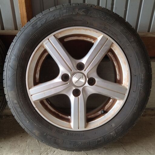 キューブ使用タイヤホイールセット 175/65R14