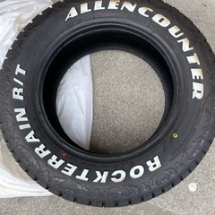 ハイエース　オーレンカウンター　ロックテレーン　タイヤのみ