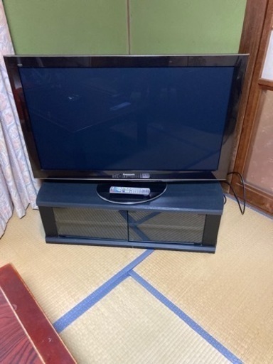 パナソニック４２型テレビ　台付き