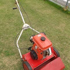 バロネス　 自走式エンジン 芝刈り機 　ローンガーデンモア　LM40 バロネス 自走式エンジン 芝刈り機 ローンガーデンモア LM40