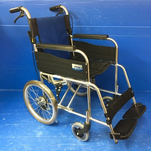 コスメ/ヘルスケア 【人気】介助式車いす 標準型 BAL-2 ノーパンク 