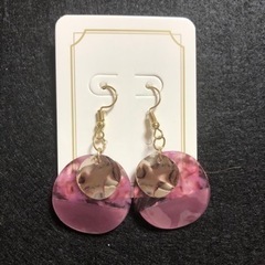 ピアス