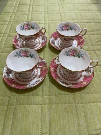 ロイヤルアルバート カップ&ソーサー4客 Sale！】ロイヤルアルバート