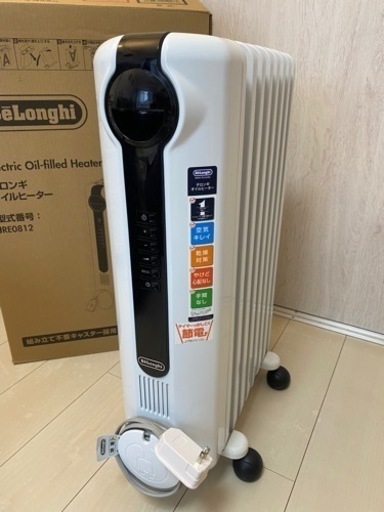 デロンギ(DeLonghi)  オイルヒーター  L字型フラットフィン8枚 [8~10畳用]  JRE0812