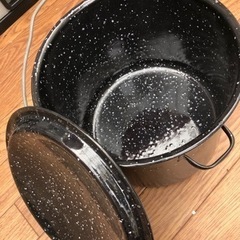ホーロー製鍋　未使用保管品