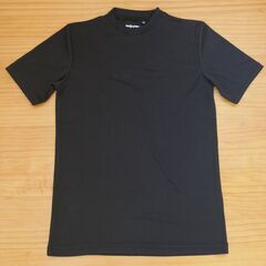 少年野球　アンダーシャツ（黒色　半袖）