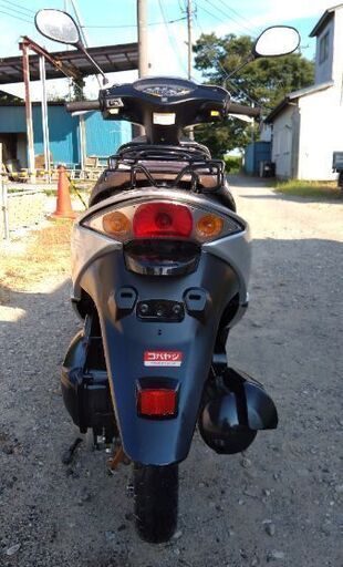 実走行距離は1465です。素晴らしいエンジンです。 ホンダ (Dio) AF68です。 フロントタイヤほぼ新品です。 リヤタイヤはほぼ新品です。 フロントブレーキパッドはほぼ新品です。 バックブレーキパッドはほぼ新品です。 バッテリーは新品です。 エンジンオイルは新品です。バイクはほぼ新品です。 実走行距離は1465です。素晴らしいエンジンです。 ホンダ (Dio) AF68