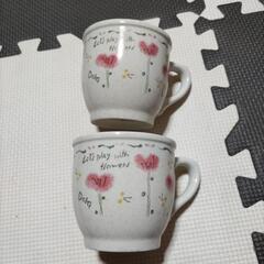花柄　マグカップ　２個セット　未使用　コーヒーカップ　紅茶