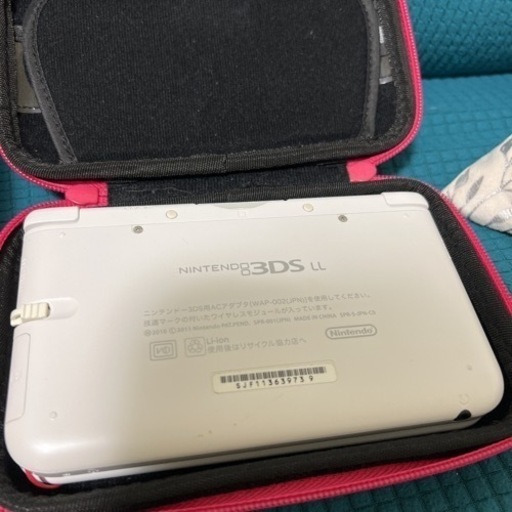 Nintendo3DSLLのホワイト