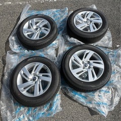 トヨタ ライズ 純正アルミ、タイヤ 4本セット 新車外し