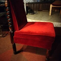 アンティーク椅子　赤