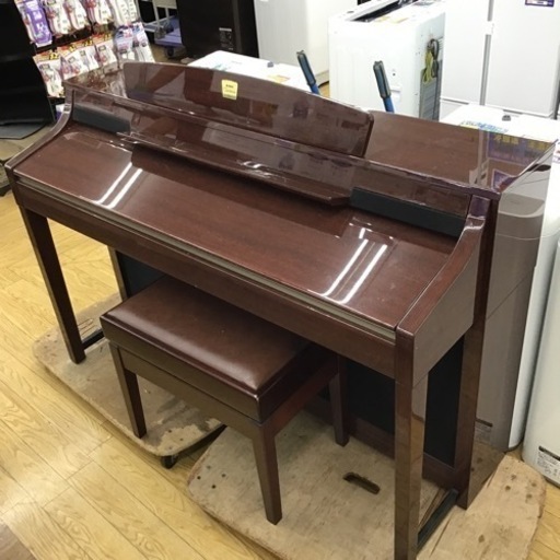 #H-57【ご来店頂ける方限定】YAMAHAの電子ピアノ　Clavinova です