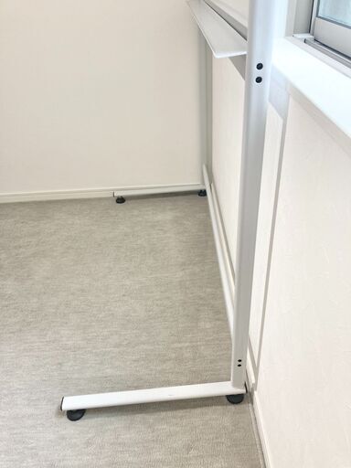 ホワイトボード【場所をとらないL字脚】【跡が残りにくいホーロー