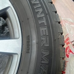 美品　タイヤ4本セット　早い人優先　場所によって無料配送