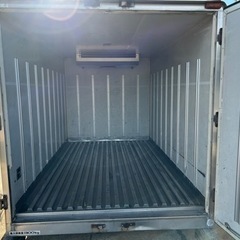 倉庫用コンテナ　保冷箱