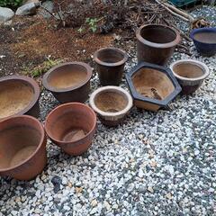 植木鉢全17個差し上げます。