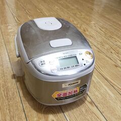 お譲りします。０円　ZOJIRUSHI 炊飯器 2011年製