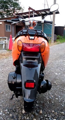 優れたエンジン。 (Suzuki).(Let's 4) ( パレット). フロントタイヤ