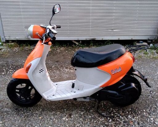 優れたエンジン。 (Suzuki).(Let's 4) ( パレット). フロントタイヤ