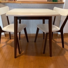 ２人用テーブル、椅子　テーブルサイズ　75cm×75cm