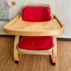 ベビーチェア 木製ローチェア子供椅子 ローチェア テーブル付 折...