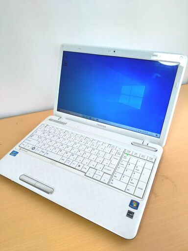 TOSHIBA dynabook T451/57DW (リュクスホワイト) TOSHIBA dynabook T451/57DW (リュクスホワイト)