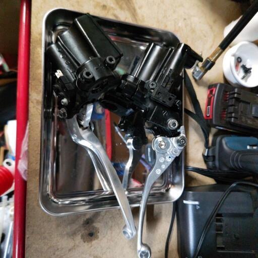 ZRX ダエグ 純正 ブレーキ クラッチ マスターシリンダー 一式 ZRX ダエグ 純正 ブレーキ クラッチ マスターシリンダー 一式 値下げ